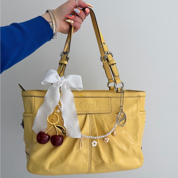 Vintage Coach Gallery Tote Bag Yellow - Picture 2 of 9